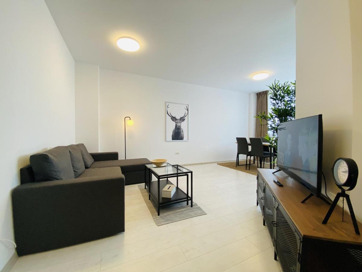 Apartamento Charming Flat In Brasov With Balcony Panoramic View Exterior foto