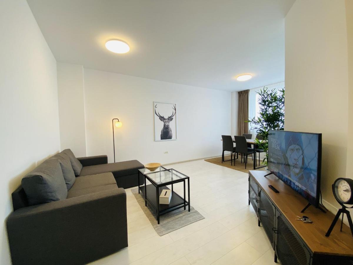 Apartamento Charming Flat In Brasov With Balcony Panoramic View Exterior foto